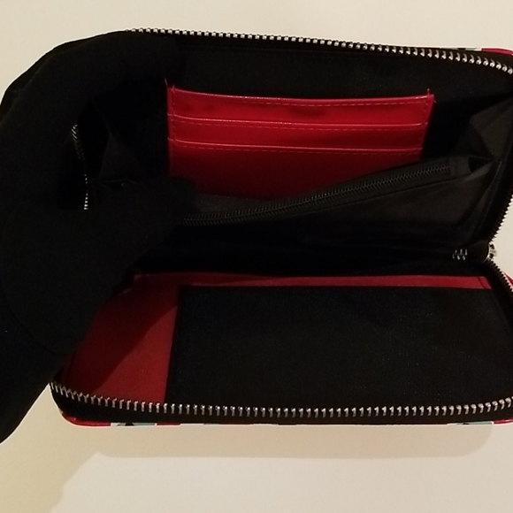 💞SOLD💞 MaxMara Weekend Wallet - Picture 3 of 4